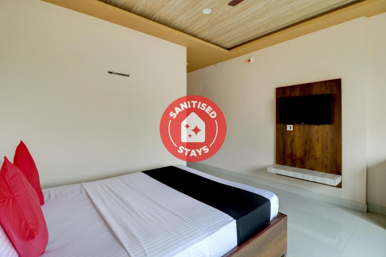 Vaccinated Staff - Capital O 77266 Light House Beach Resort Pangala Εξωτερικό φωτογραφία