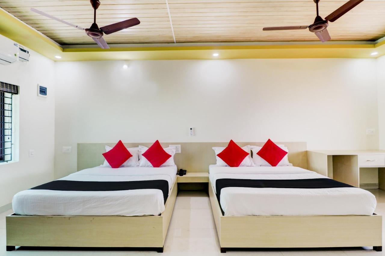 Vaccinated Staff - Capital O 77266 Light House Beach Resort Pangala Εξωτερικό φωτογραφία